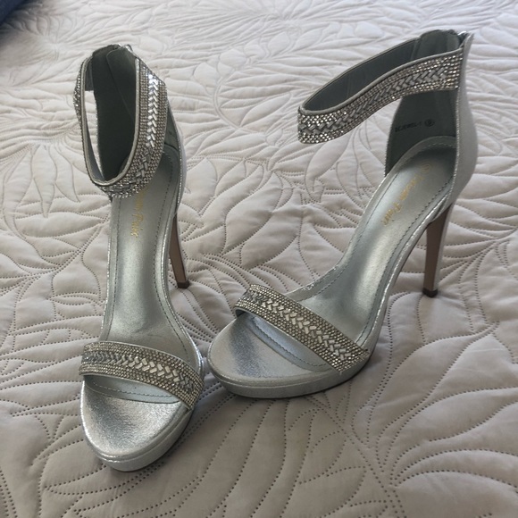 Silver rhinestone straps pumps - Picture 3 of 4